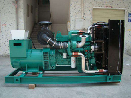 张家港1100kw康明斯柴油发电机组图片 张家港1100kw康明斯柴油发电机组图片